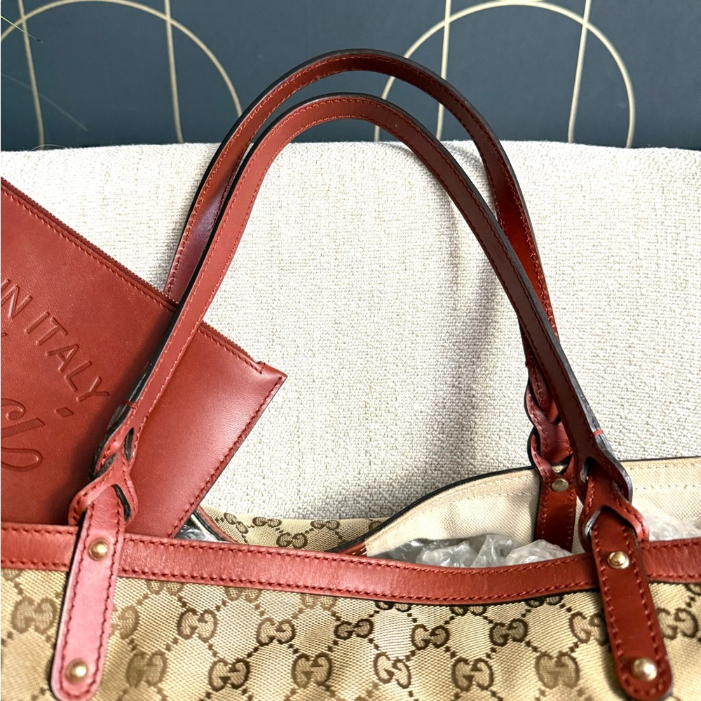 Gucci authentic brown canvas tote bag with brown leather with clutch - Picture 5 of 15